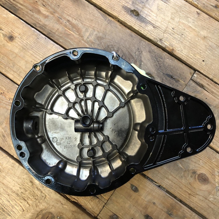 Indian Scout clutch cover, gloss black